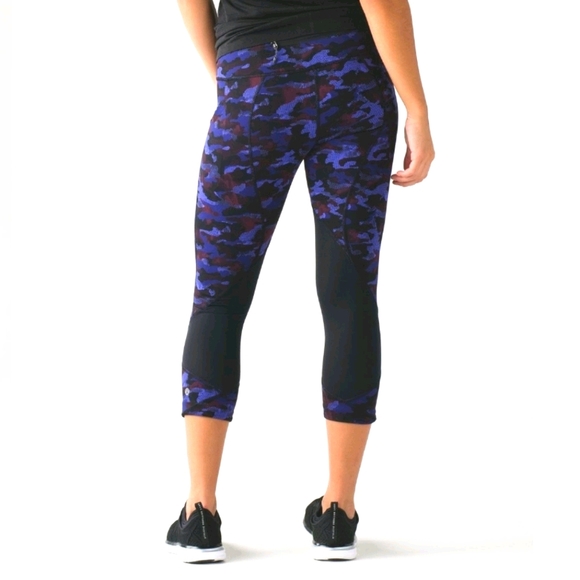 NWOT Lululemon Pace Rival Crop - Picture 3 of 8